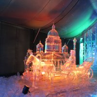 Ледяные скульптуры :: Валентина Жукова