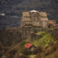 Монастырь и крепость Х века - Ахтала. :: Дмитрий Шишкин