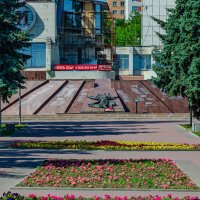 Памятник "Скорбящей матери". город Курск :: Руслан Васьков