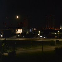 СуперПолнолуние в ночь на 4 июля .Вид из окна :: Galina Solovova