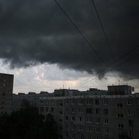Начало грозы в Москве :: Лютый Дровосек