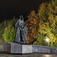 Шуя. Памятник Шуйским мученикам и девице Анастасии. :: Сергей Пиголкин