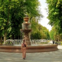 Исторический фонтан в парке Северного речного вокзала :: Татьяна Помогалова