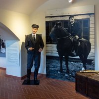 Восковая фигура,экспонат музея. :: Геннадий Порохов