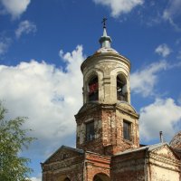 Церковь в Краснополье :: Нэля Лысенко