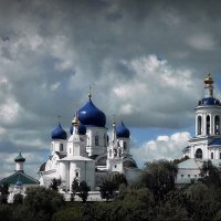 Женский монастырь... :: Владимир Шошин
