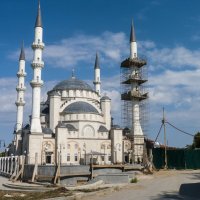Симферополь Строительство  мечети :: Валентин Семчишин