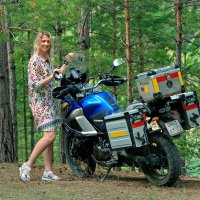 Про красивых женщин и мотоциклы :: Дмитрий Конев