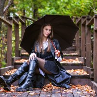 Девушка с зонтиком :: Сергей Винтовкин
