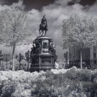Памятник Николаю I на Исаакиевской площади :: Владимир Серебрянко