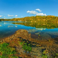 Синее озеро-золотые берега :: Сергей Винтовкин
