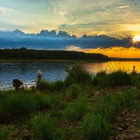 Вечерняя рыбалка на закате :: Сергей Винтовкин
