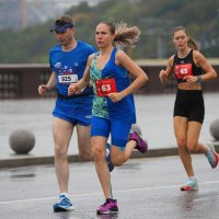 Осенний полумарафон (ЧР) Москва, Ворбьёвы горы. :: Евгений Седов