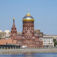 Храм Богоявления на Гутуевском острове :: Любовь Зинченко 
