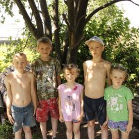 Лето на даче с детьми  Курган-22 :: Комаровская Валерия  Леонардовна 