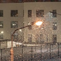 Ночной снегопад :: Валерий Иванович