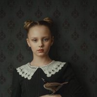 "Портрет с птичкой" :: Дина Агеева