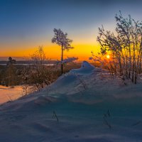 Зимний восход :: Vladimbormotov 