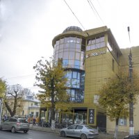 Здание  банка ПСБ,Симферополь :: Валентин Семчишин
