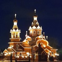 Храм в ночи , перед праздником Сретения Господне . :: Мила Бовкун