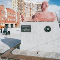 Памятник, великому человеку, прошлого. :: Игорь Солдаткин