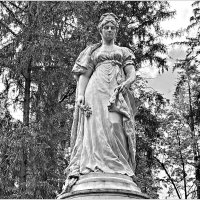 Памятник королеве Луизе. :: Валерия Комова