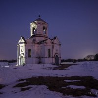 Ночь у старого храма :: Сергей 
