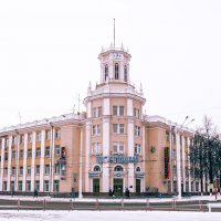 Городская фотография. (Кемерово) :: Владимир Мигонькин