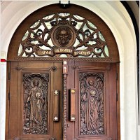 Двери храма. :: Валерия Комова