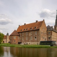 Замок в Раесфельде... :: Николай Гирш