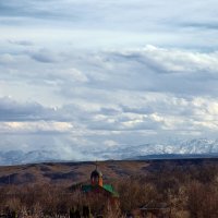 Часовня в предгорьях :: M Marikfoto