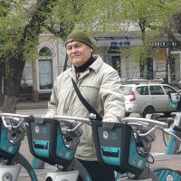В Алма Ате любят кататься на велосипедах :: Андрей Хлопонин