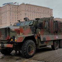 Защищённый автомобиль MASTIFF. :: Татьяна Помогалова