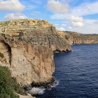Скалы Мальты в районе Голубого Грота :: skijumper Иванов