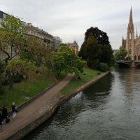 Немецкое название города «Штрассбург» (нем. Straßburg) означает «крепость у дороги». :: "The Natural World" Александер