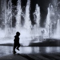 У фонтана ... :: Владимир Шошин