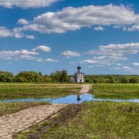 Дорога к храму :: Юрий Лев