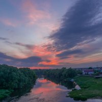 на набережной :: Виталий Емельянов