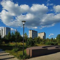 Июль в городе :: Андрей Лукьянов