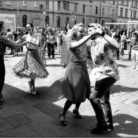 Городские танцы    ( Альбом "Жизнь улиц" ) :: Виктор 