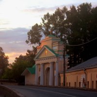 вечер в городе :: Сергей Кочнев