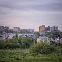 Вид на Смоленск с нашей стоянки :: Сергей Цветков