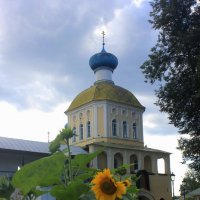 летний день в монастыре :: Сергей Кочнев