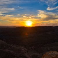 Закат солнца в Эйлатских горах :: Ольга 