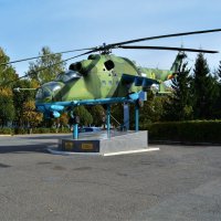 Канаш. Памятник военно-транспортному вертолёту Ми-24В. :: Пётр Чернега