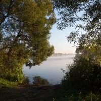 Утро рыбака. :: Владимир Безбородов