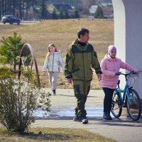 Подружке купили велосипед :: Глeб ПЛATOB