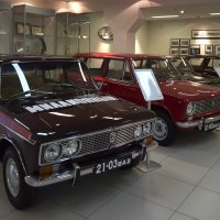 ВАЗ 2103, ВАЗ 2102, FIAT 124, ВАЗ 2101 (музей АвтоВАЗа) :: Олег Манаенков