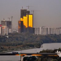 Утро пасмурное , но рассвет выбирает волну,,,) :: Анатолий Колосов