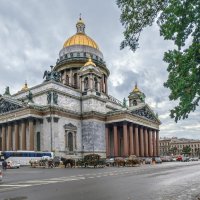 Исаакий хорош и в пасмурную погоду! :: Стальбаум Юрий 